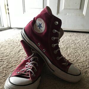 Burgandy Converse size 8 - in Good Condition